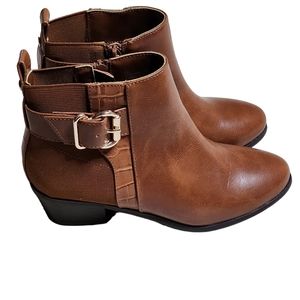 🤩London Fog Women's Brown Zip Heeled Booties Size 7M